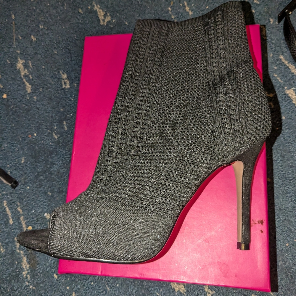Heel boots